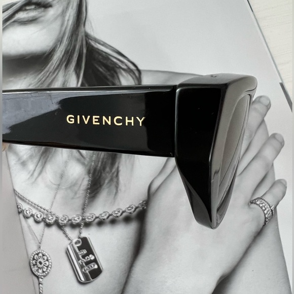 Givenchy 52mm cat eye black sunglasses - Picture 5 of 6